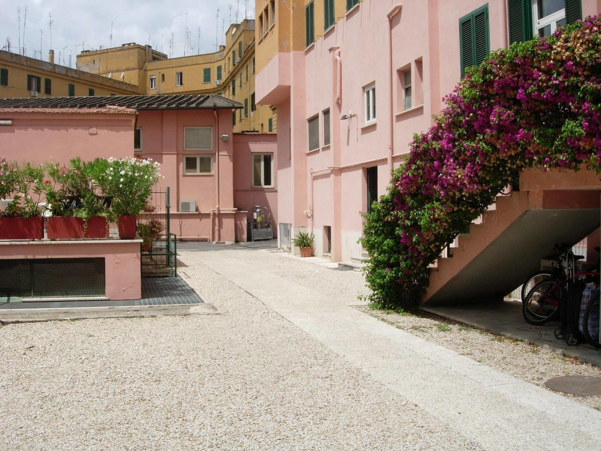 Foresteria Roma Esercito Della Salvezza Exterior foto